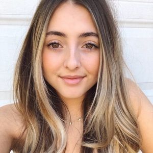 Meet your Posher, Mikayla